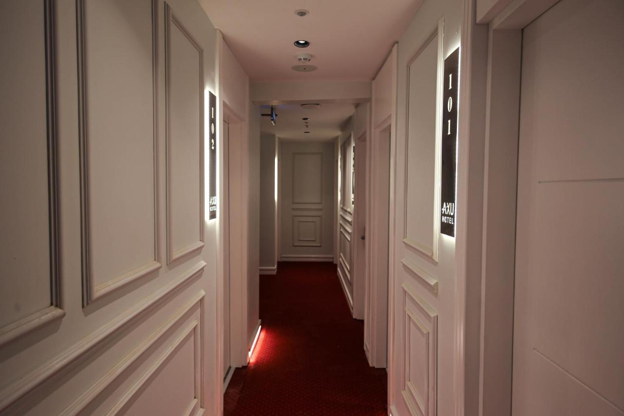 Axu Airport Hotel Arnavutkoy Exteriér fotografie A corridor at the hotel