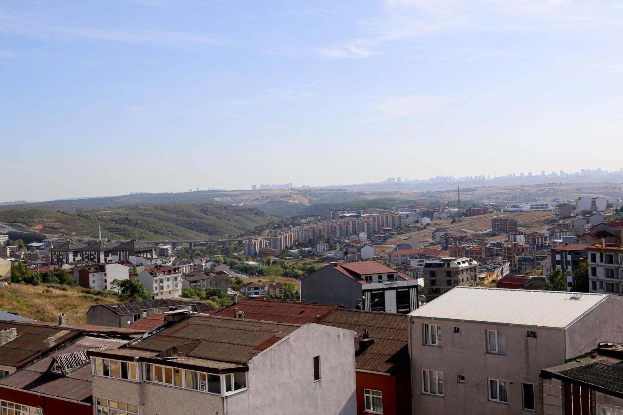 Axu Airport Hotel Arnavutkoy Exteriér fotografie View of the city