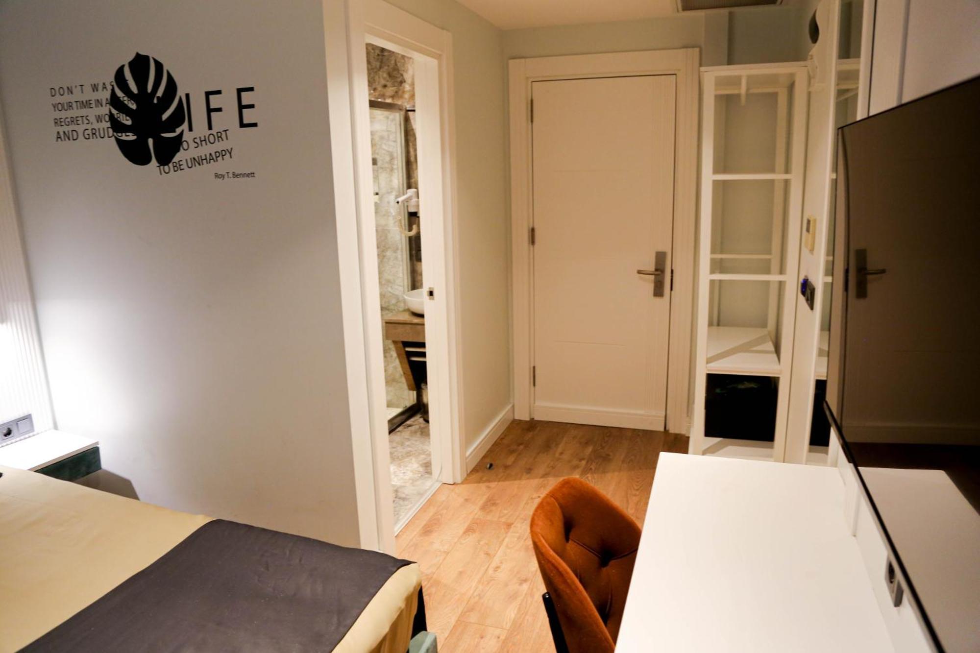 Axu Airport Hotel Arnavutkoy Exteriér fotografie Interior of a typical apartment